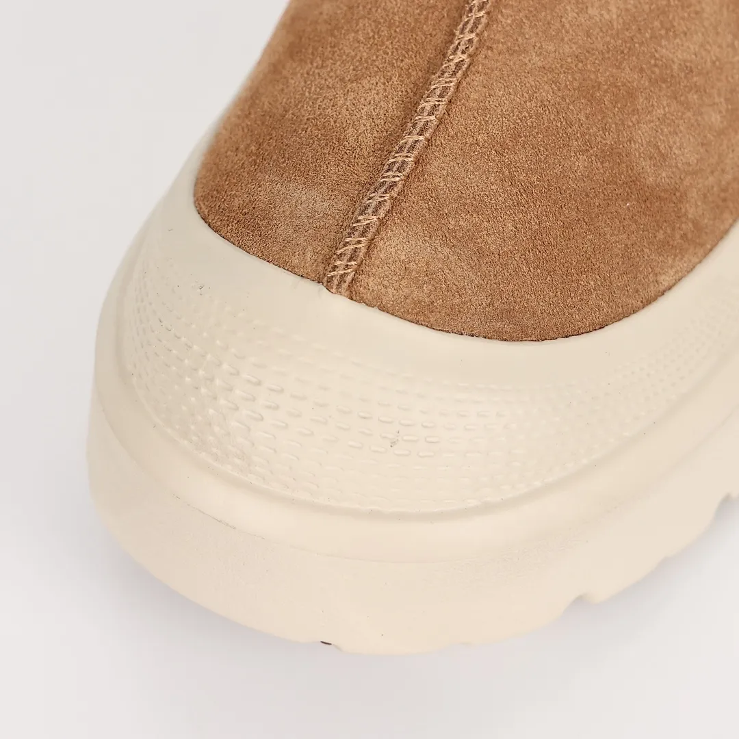 Pick up locally💰Female size 330 Men's size 380 UGG 23S new winter products Half toe cap and low top 1144096 Imported sheepskin fur Purchasing for exclusive quality High elastic Modern midsole External non-slip outsole Leg drawstring design Very easy to put on and take off Sizes: 35 36 37 38 39 40 41 42 43 44